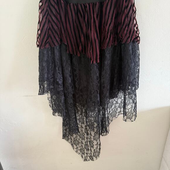 Spirit Halloween Lady Of The Sea Costume Size 1X Sexy Pirate Lace‎ Dress Ruffle - Picture 10 of 10